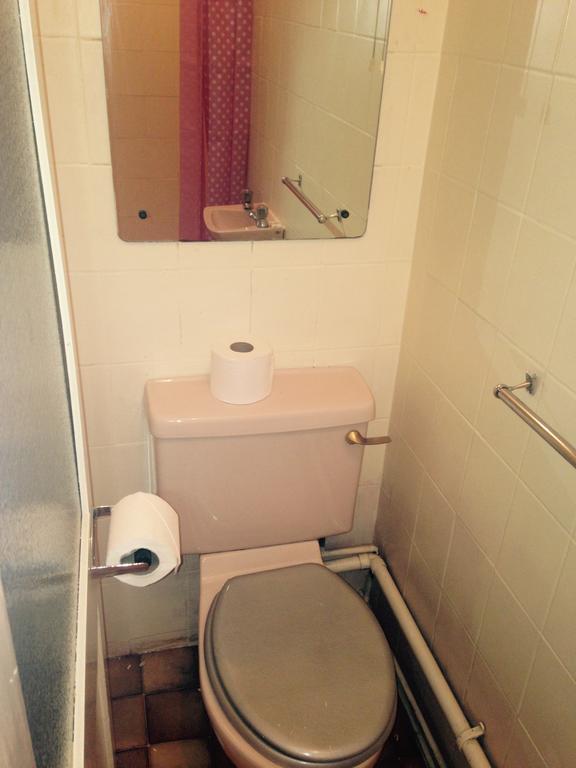 Peek-A-Booze - Budget Hotel - Adults Only Blackpool Pokój zdjęcie