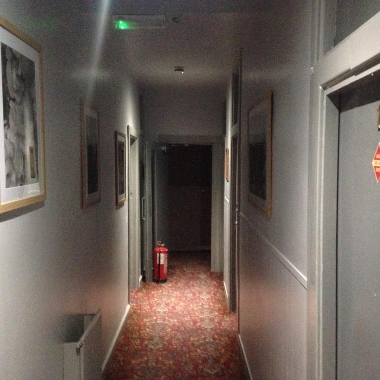 Peek-A-Booze - Budget Hotel - Adults Only Blackpool Zewnętrze zdjęcie